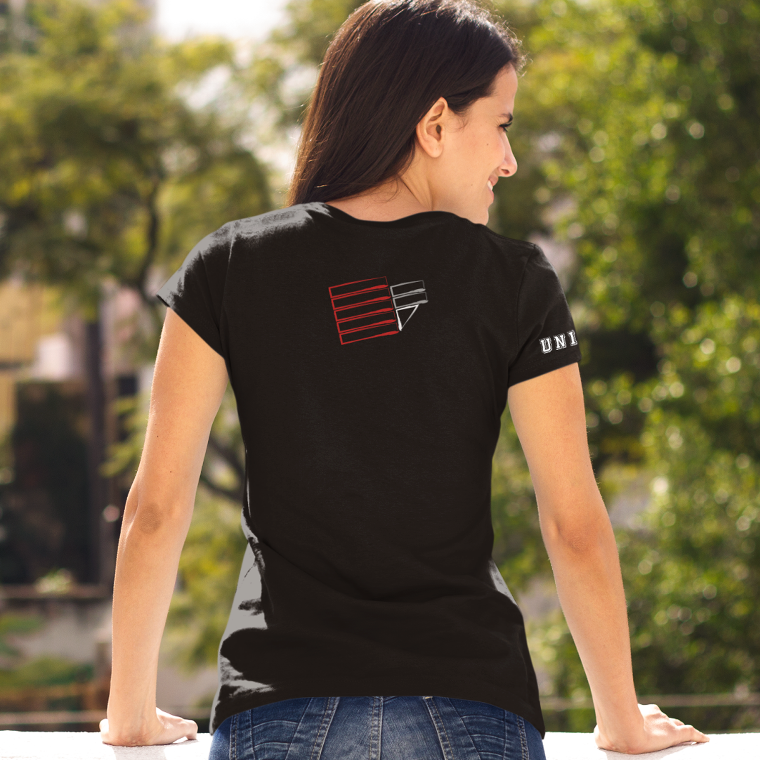 T-Shirt UniStore Unical modello College nera - immagine 8