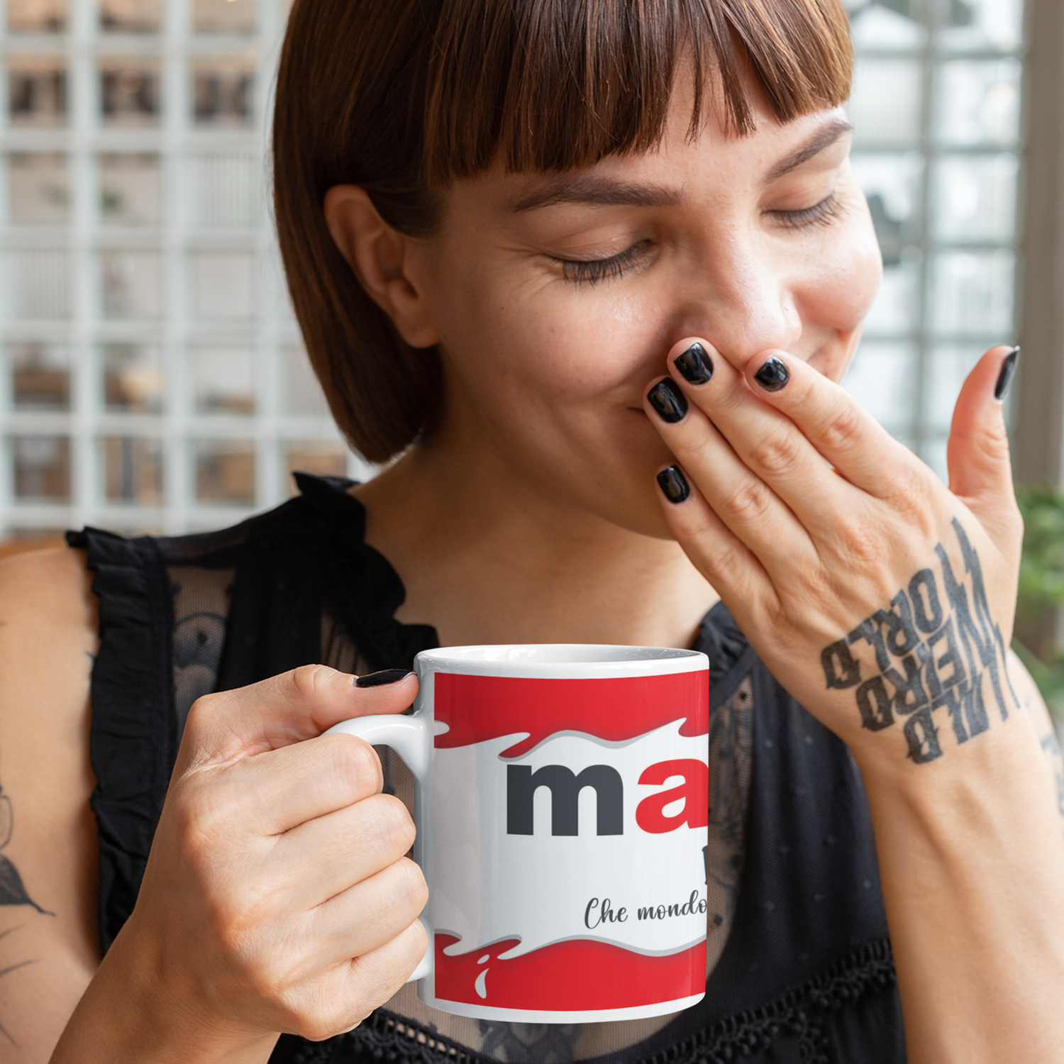Tazza per la festa della mamma "che mondo sarebbe senza di te" personalizzabile con nome - immagine 3