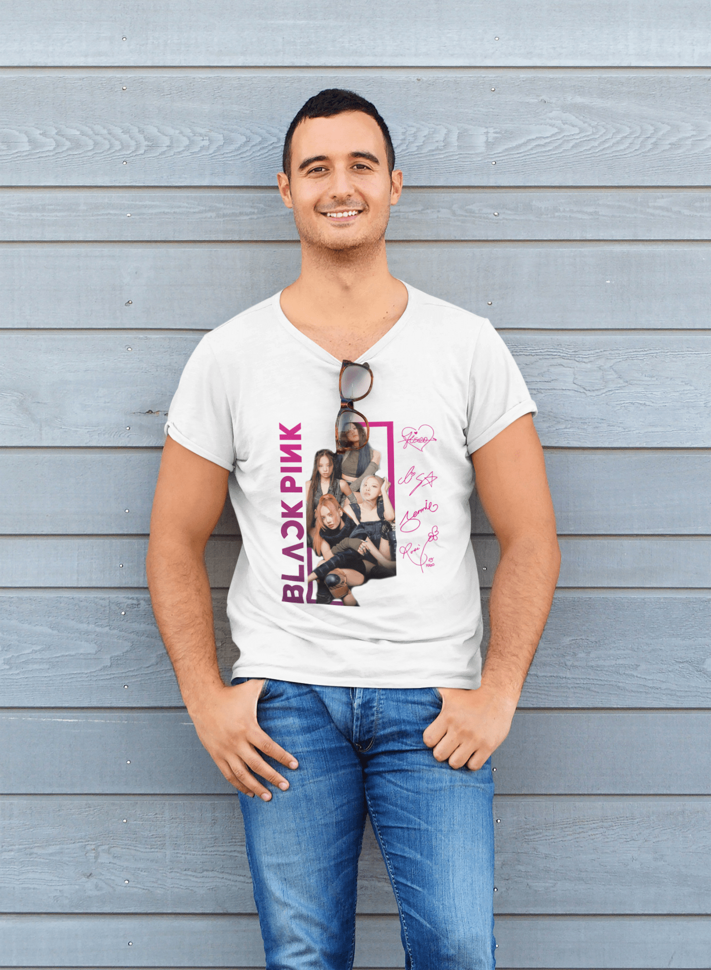 T-shirt dedicata alle Blackpink con foto ed autografi - immagine 2
