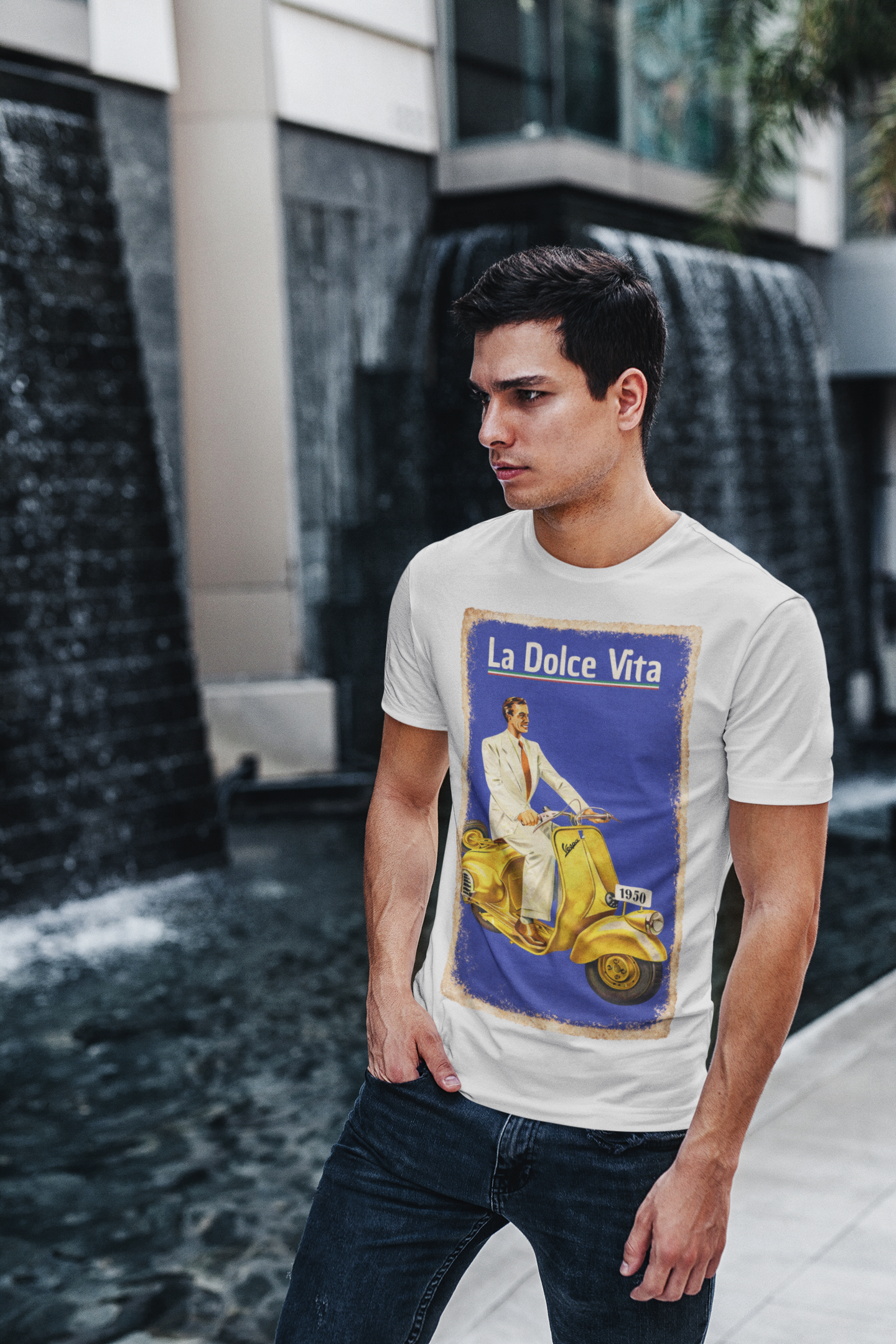 T-Shirt con stampa vintage La dolce vita - immagine 3